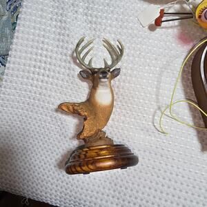 HOME INTERIORS  RARE KEEPING WATCH BUCK/DEER BUST FIGURINE